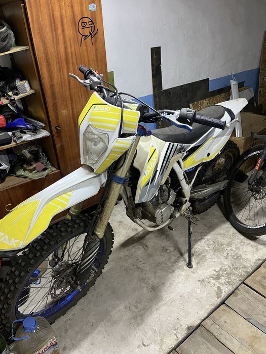 Мотоцикл продам 250сс