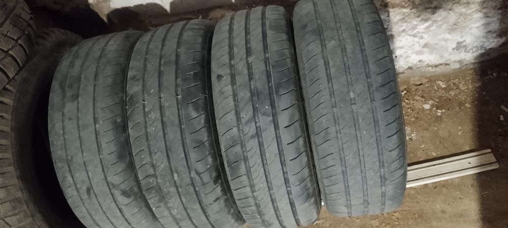 Продам шины легковой