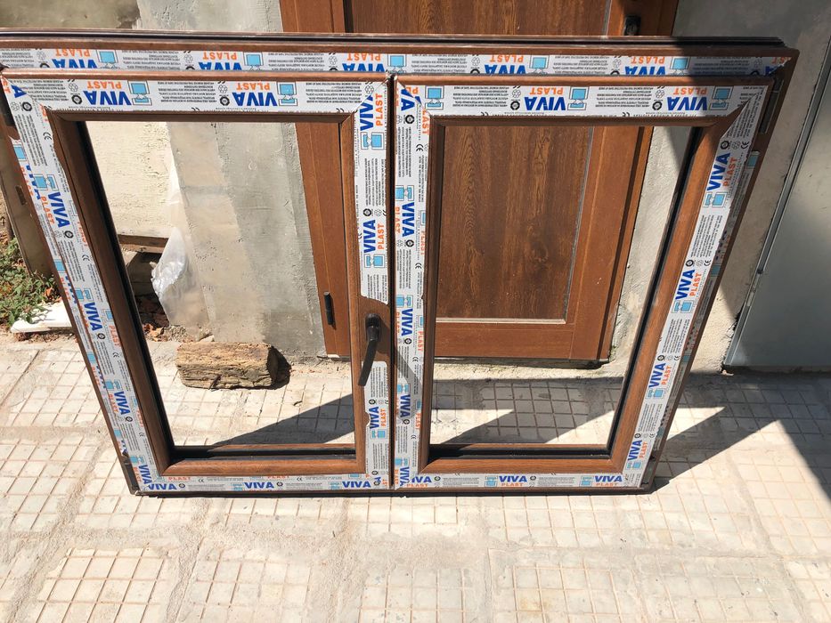 Прозорец златен дъб