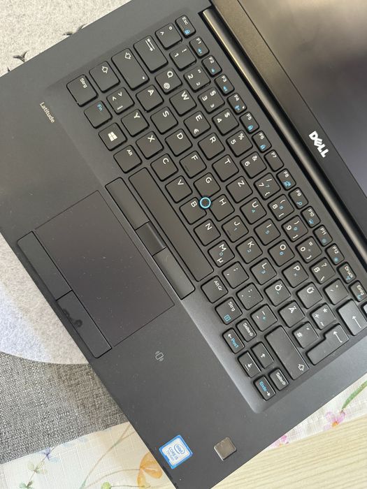 Laptop dell latitude 7480 cu cartela i5 gen7
