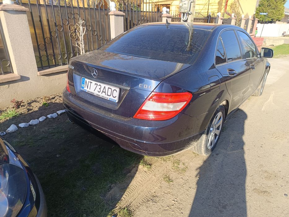 Vând Mercedes in stare buna de funcționare!