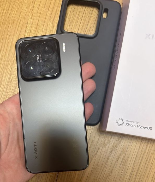 КАТО НОВ Xiaomi 15 Black 256GB 24м. ТЕХНОПОЛИС Подаръци