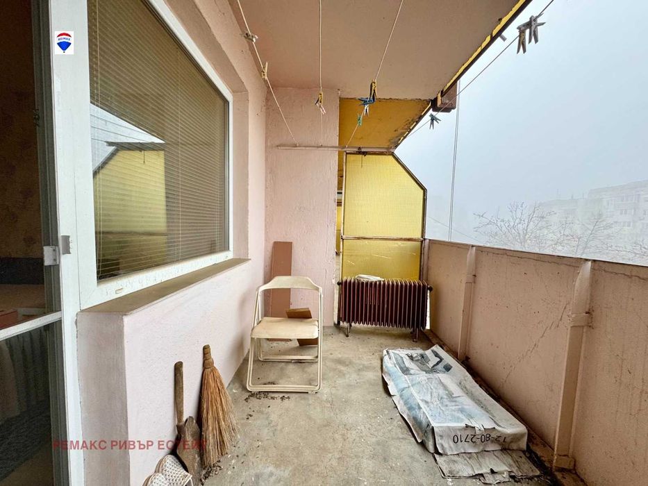 Тристаен апартамент за продажба кв. Чародейка юг