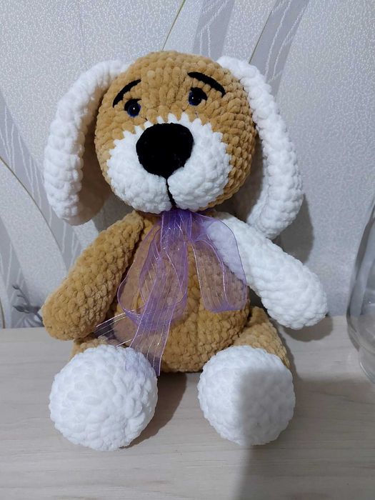 Ръчно плетени бебешки пелени и играчки