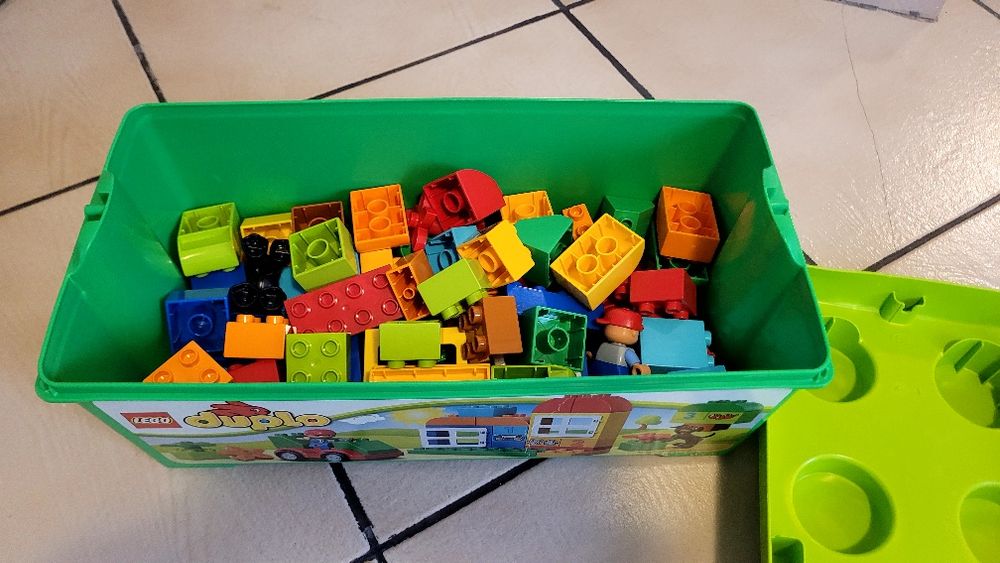 Lego duplo în cutie