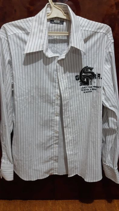 Продам рубашку из Турции размер на фото XL 43/44