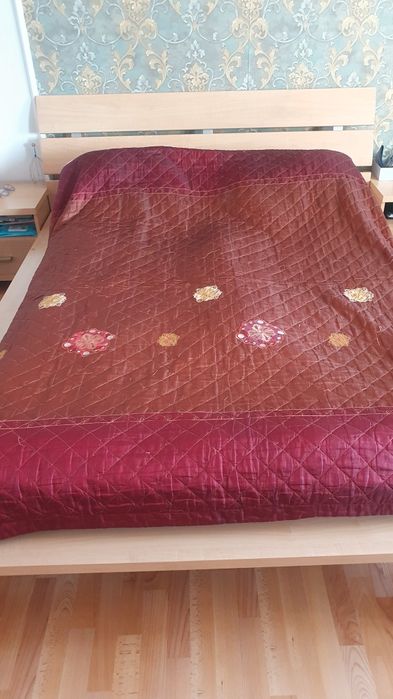 Кровать с матрасом