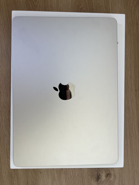 MacBook Air M2 (2022) • Ca NOU (1 Ciclu Baterie) • Full Box • Garanție Apple
