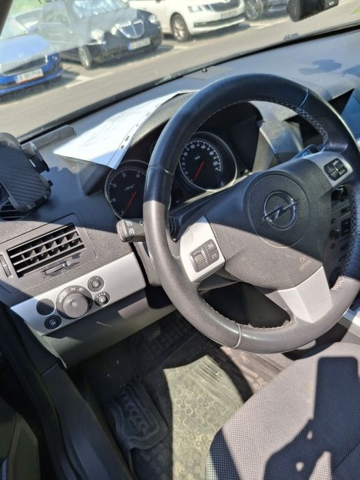 OPEL Astra 2009 — imagine 5
