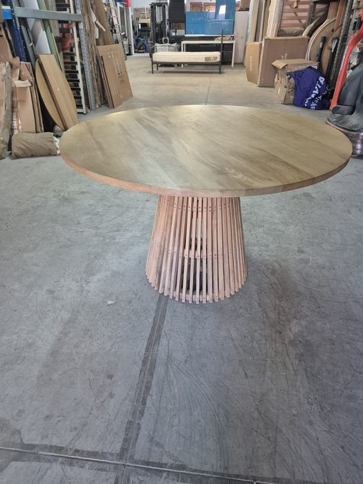 Трапезна маса Kave Home