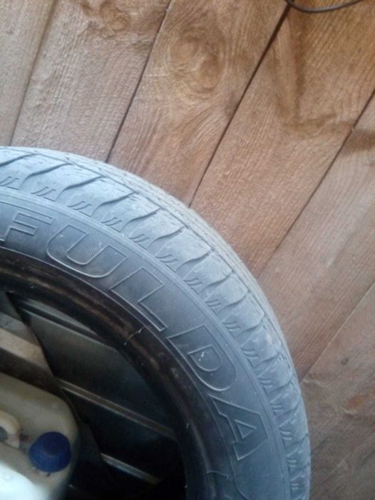 Vand remorca după tractorsi cauciucuri de remorca