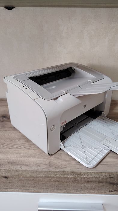 Продам лазерный принтер HP LaserJet P1005