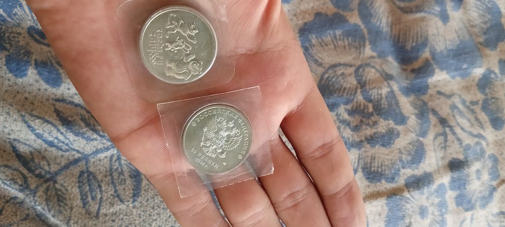 Колекцыоные манеты алимпьяда в Сочи в отличном состоянии