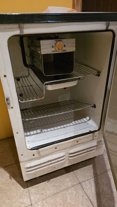 Ретро хладилник Саратов