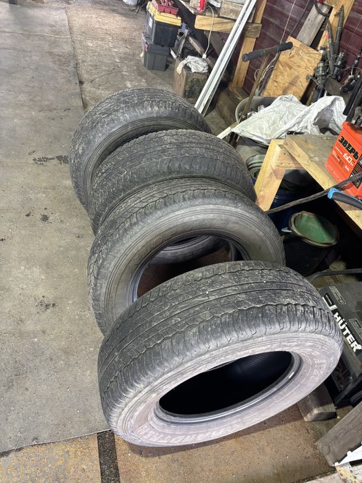 Продам шины бу r17