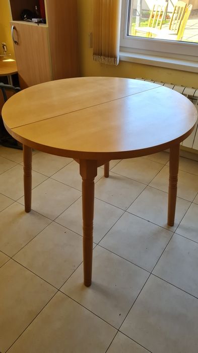 Кухненска кръгла маса