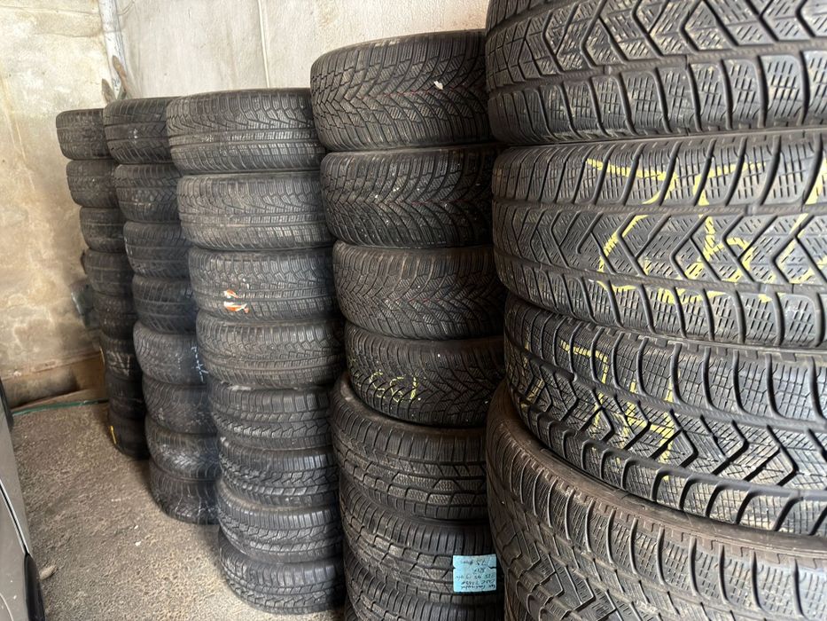Vând anvelope de iarnă, diferite dimensiuni, mărci premium. Majoritatea sunt seturi de 4 bucăți, dar există și perechi (2 buc).