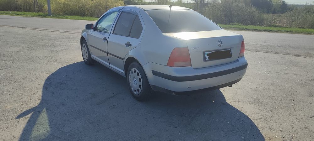 Фольксваген Бора 1.6 МКПП