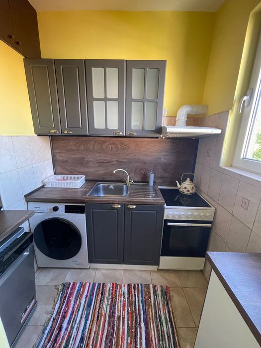 Дава се под наем Тристаен апартамент в Пловдив, Център - 86 кв.м за 561 € - Снимка #10