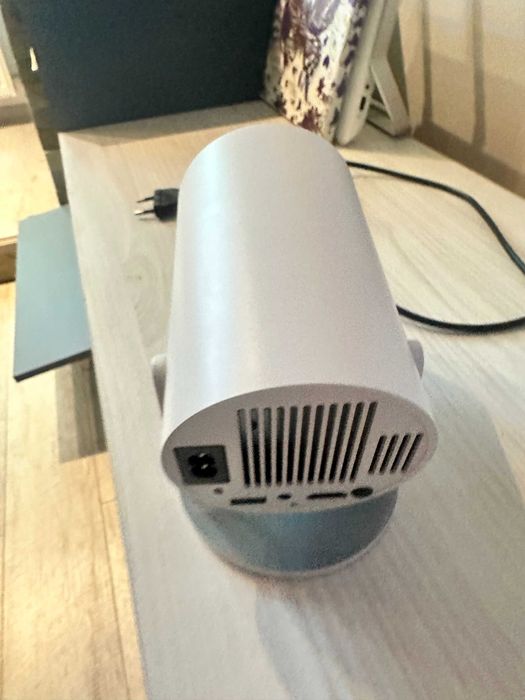 Mini proiector HY300 Ultra WiFi + Bluetooth + telecomanda | Android