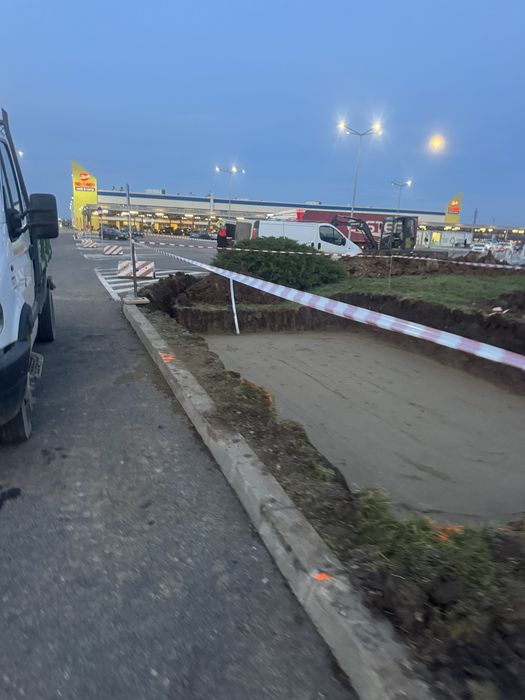 Aduc calcar,pamant,nisip,ameste beton,piatra,umpluturi,ridic moluz