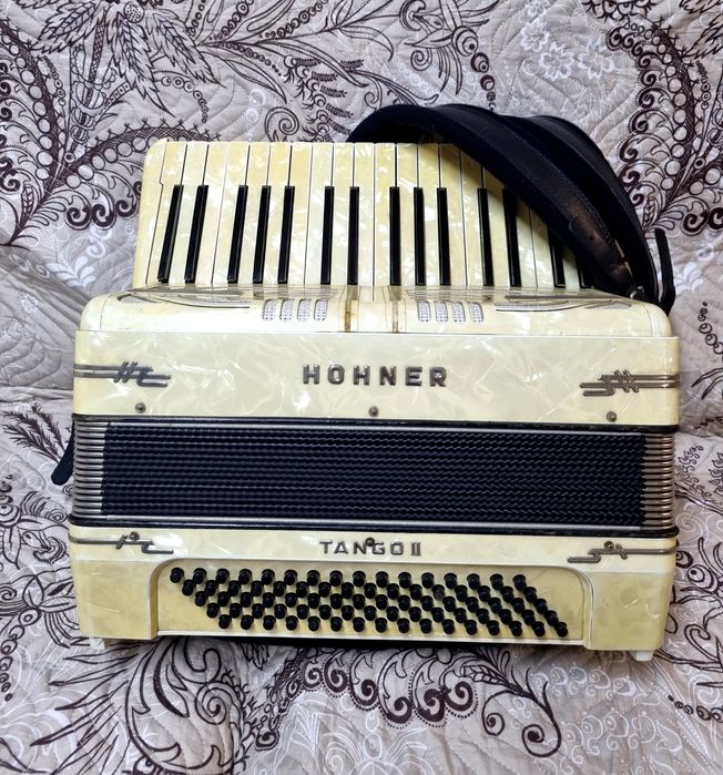 Acordeon Hohner Potcaova 80 Basi