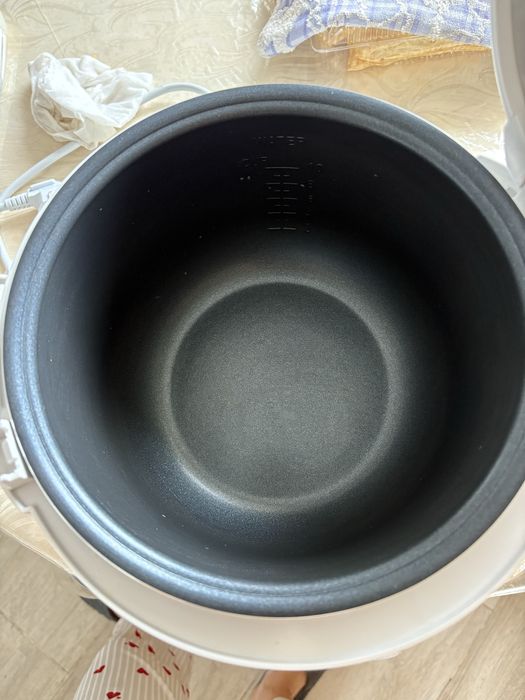 Мультиварка в отличном состоянии