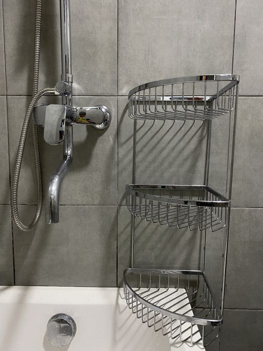 Угловая полка в ванную