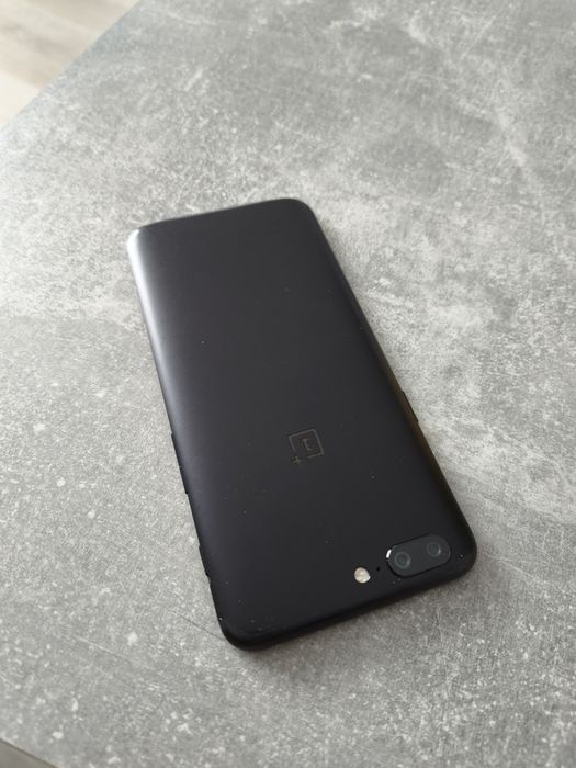 Oneplus 5 cu 8 GB RAM