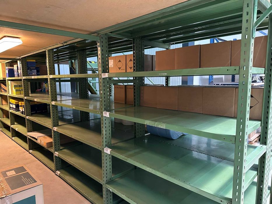 Rafturi metalice, Sistem rafturi de polite cu etaj, aprox. 90-120m²