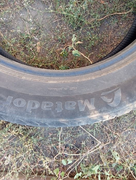 Шина на 19 размері 235*55