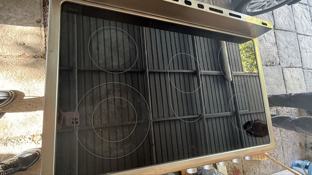 Aragaz electric Siemens cu plite