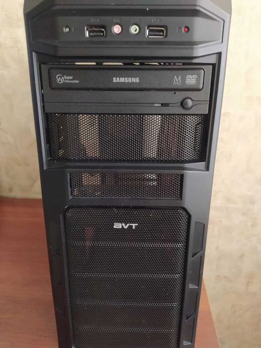 Комплект ддр2 без видеокарты с кейсом и монитором