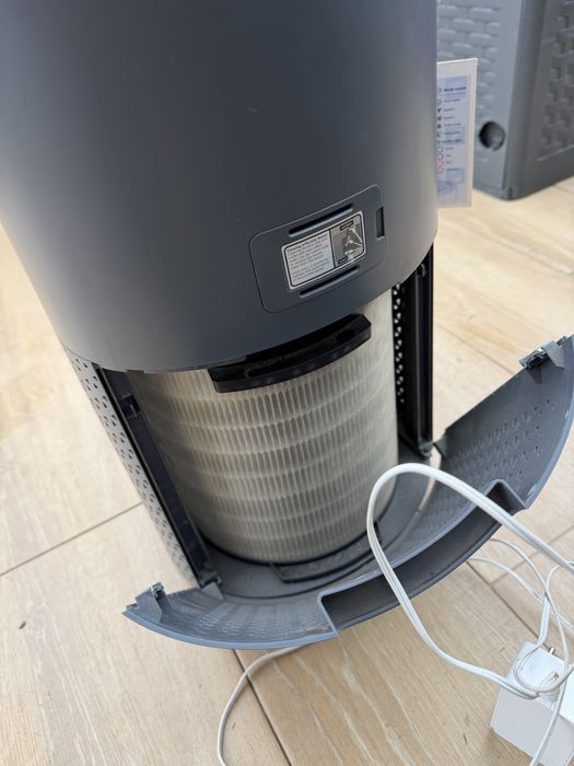 Purificator aer Phillips, cu filtru hepa