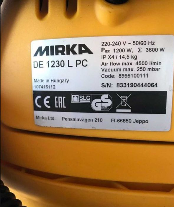 Пылесос Mirka DE 1230
