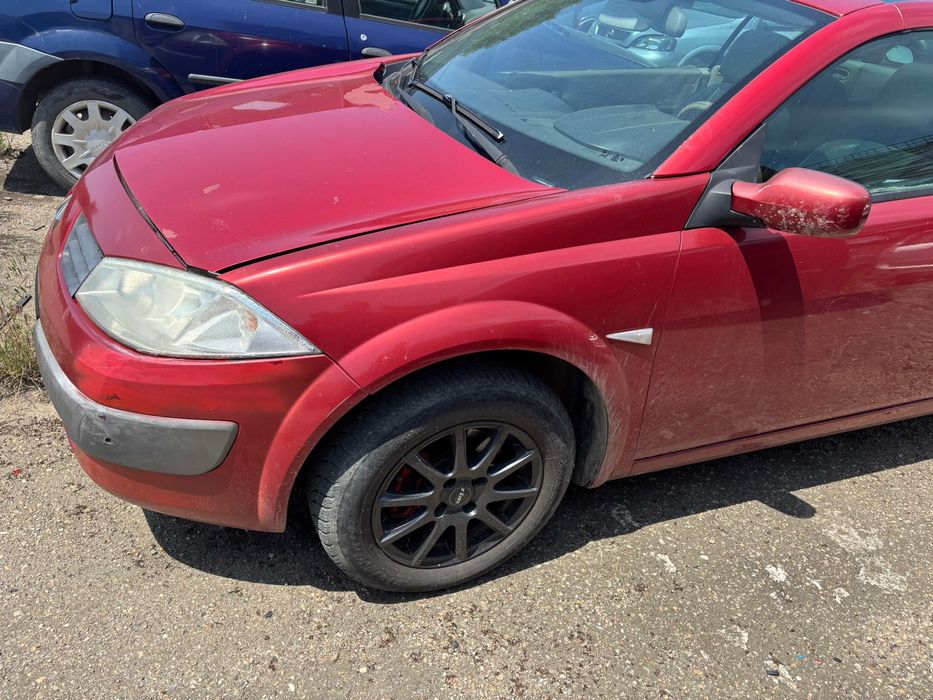 Megan 2 cabrio, 1.6 16v,motor,capota,tragher,usi,haion,bara fata/spate