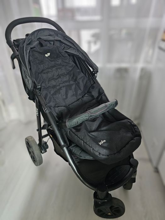 Коляска прогулочная Joie Litetrax