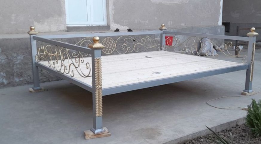 Karavat darvoza naves kachela yasash hizmati