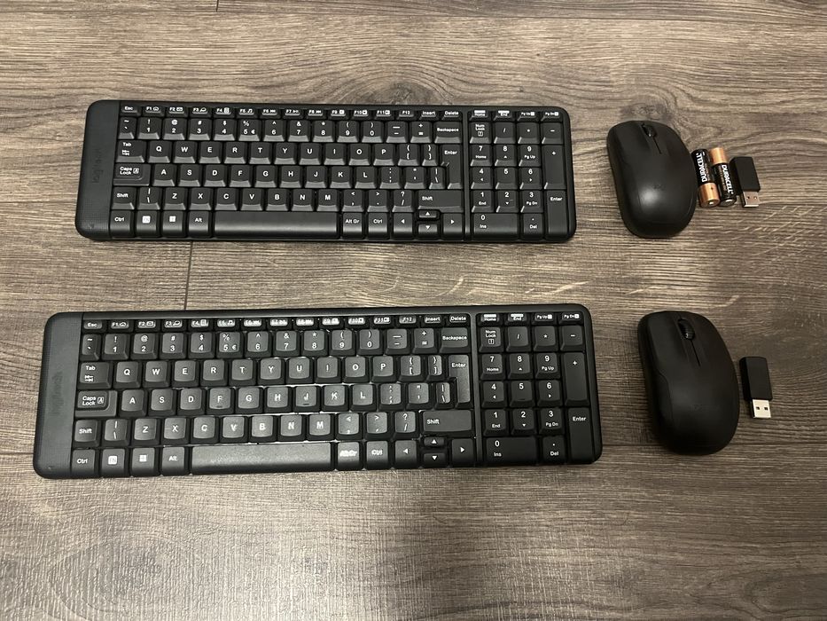Kit Tastatura si Mouse Wireless Logitech MK220