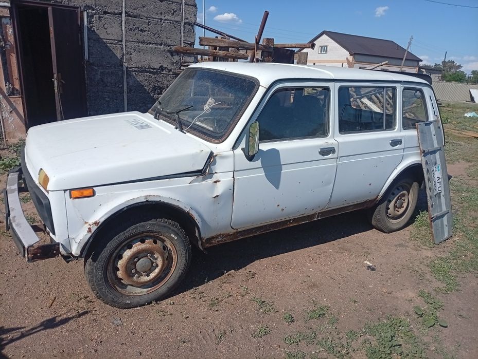 Продам ниву 5 дв