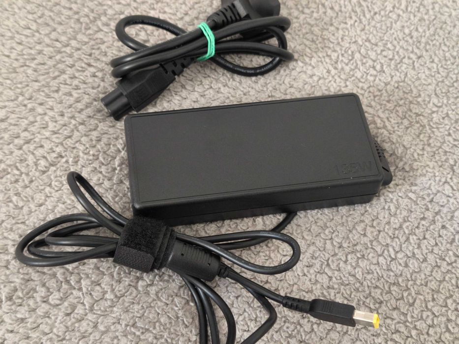 Lenovo ThinkPad Universal Thunderbolt 3 Gen2 Dock USB