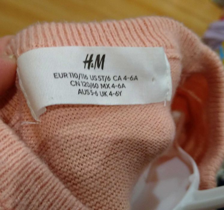 Рокля H&M, 4-6 г.