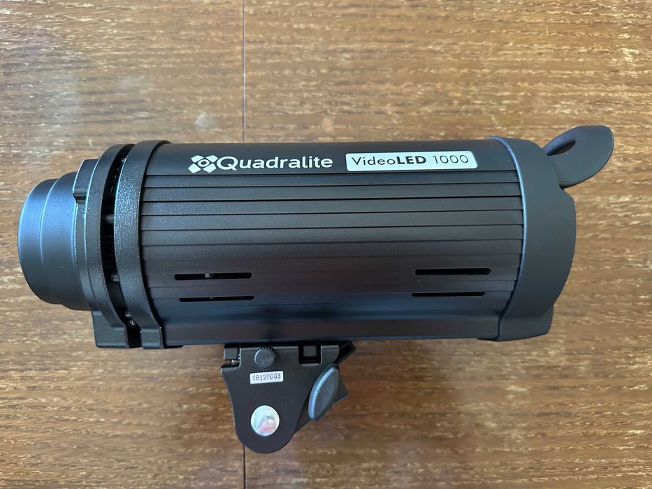 Quadralite VideoLED 1000 постоянно видео/студио осветление