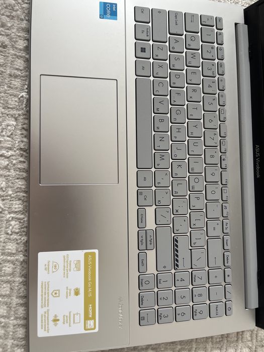 Новый ноутбук. Не использовалась