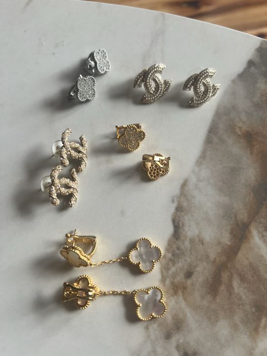 Обеци със златно покритие VC