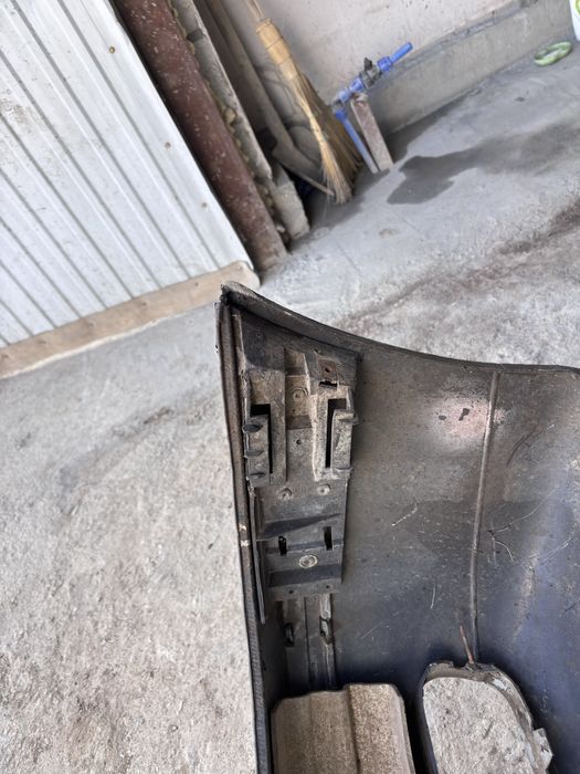 Передний бампер BMW