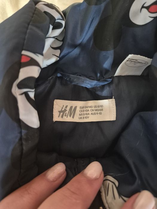 Vesta copii h&m marime 134 140 cm sau 8 10 ani mickey mouse