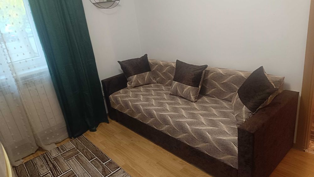 Inchiriez apartament cu 2camere str Oituz Marasesti