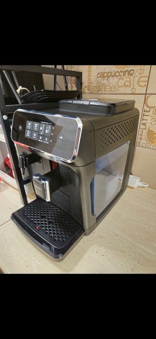 Espressor automat philips ep2220/10, sistem de spumare a laptelui,  două băuturi, filtru Aqua Clean,15 bari,râșniță ceramică