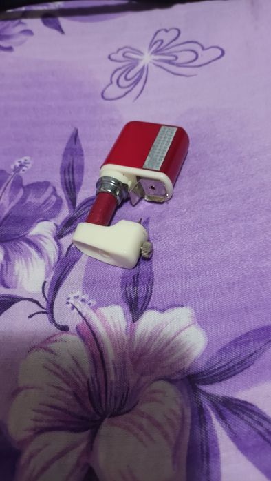 Mini masina de cusut